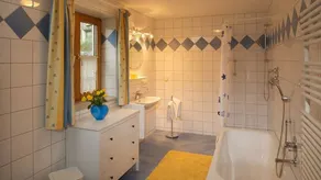 Flat with barbecue, terrace & garden | Mountain view - Image 3