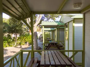 Bungalow mit Pool und Terrasse - Image 4