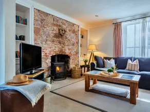 Family-friendly lovely holiday home with garden & BBQ | Next to the beach | Pet-friendly - Image 2