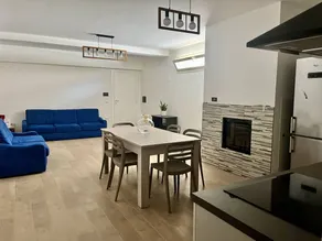 Children-friendly pleasant apartment with garden - Image 2