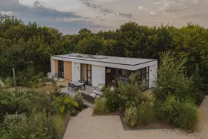 Luxury 4-person wellness villa near Landgoed Vogelenzang with private sauna. Bright, comfortable, and sustainably furnished, surrounded by greenery and close to the dunes and coast. - Image 2