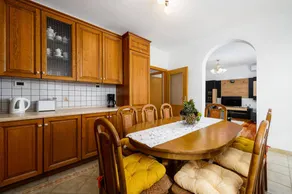 Fantástico apartamento vacacional con terraza, piscina privada y barbacoa | Vistas al jardín | Admite perro - Image 4