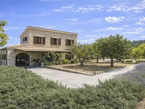 Holiday home with garden, terrace & BBQ | Mountain view - Image 2