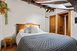 Bed and breakfast with garden & BBQ | Mountain view - Image 4