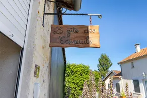 Cottage with BBQ, terrace & garden - Image 5