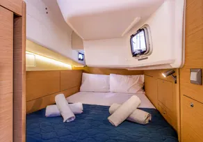 Charmant bateau avec 2 chambres à coucher pour 4 personnes - Image 4