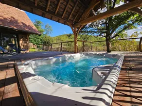 Cottage with hot tub - Image 3
