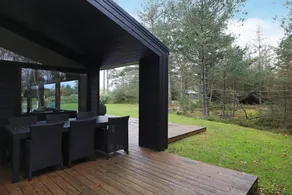 Fully equipped spacious house with sauna & terrace - Image 4