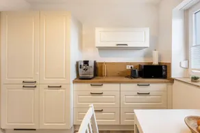 Holiday apartment with garden & barbecue | Garden view - Image 4