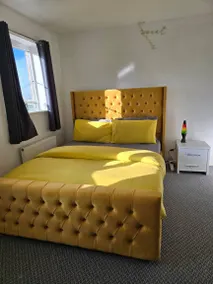 House with jacuzzi - Image 2