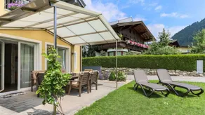 House with sauna, terrace & garden - Image 3