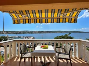 Flat with BBQ | City view - Image 5