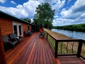 Peaceful Paradise: Cabin Getaway with Unmatched River Views in Arkansas - Image 5