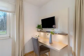 Room 'Doppelzimmer 2 Premium' with Shared Terrace, Shared Garden and Wi-Fi - Image 4