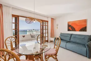 Beautiful flat with fast internet | Beach view | Next to the beach | Perfect for remote work - Image 5