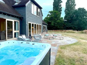 House with fast internet, garden & barbeque | Sea view - Image 2