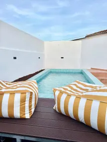 Casa con giardino, piscina riscaldata e terrazza | Vista sul giardino - Image 2