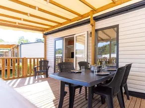 Mobil-home avec terrasse et piscine - Image 3
