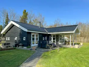 Children-friendly charming holiday home with sauna, garden & terrace | Perfect for remote work | Dogs allowed - Image 2