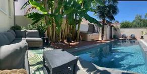 Familienorientierte Villa mit Grill, Whirlpool und privatem Pool | Poolblick - Image 3