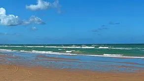 Holiday home with terrace, barbecue & jacuzzi | Next to the beach | Pets allowed - Image 4