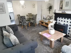 Holiday home with garden - Image 3