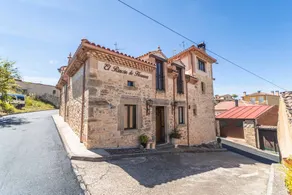 Family-oriented house with barbecue | Mountain view | Good for workation | Pets allowed - Image 2