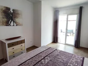 Holiday apartment with terrace - Image 4