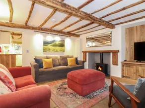 Cottage with terrace - Image 2