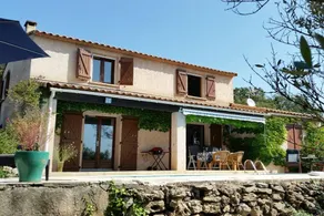 House with barbeque, terrace & private pool | Perfect for remote work - Image 2