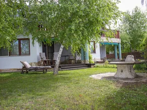 Charming flat with terrace, garden & barbecue - Image 2