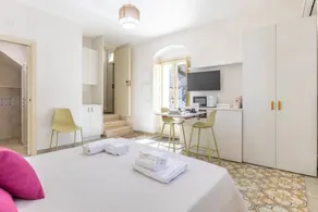 Chambre privée avec internet haut débit et terrasse | Vue ville - Image 2