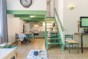 Family-friendly lovely house with pool, terrace & barbeque | Garden view | Pet-friendly - Image 5