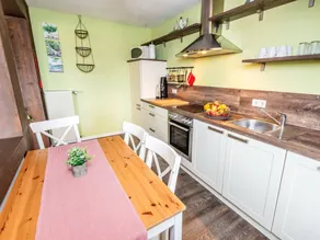 Family-oriented beautiful holiday apartment with BBQ, terrace & garden | Mountain view - Image 5