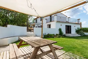 Ferienhaus mit Terrasse, privatem Pool und Garten | Bergblick - Image 2