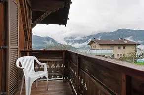 Apartment with garden | Mountain view - Image 2