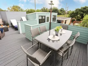 Cottage with garden | Beach view - Image 2