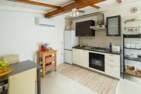 Pleasant holiday apartment with terrace - Image 5