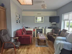 Family-oriented beautiful cottage with barbeque & garden - Image 3