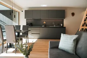 Beautiful studio with garden & terrace | Garden view | Good for workation - Image 5