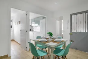 Flat with terrace - Image 4