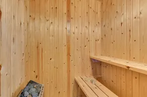 Holiday home with terrace & sauna - Image 4