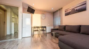 Agréable appartement de vacances avec jacuzzi, sauna et piscine | Vue mer - Image 3