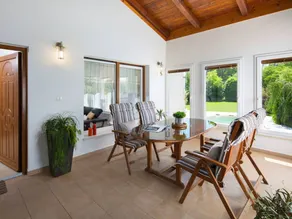 Holiday home with garden, barbeque & terrace | Mountain view - Image 5
