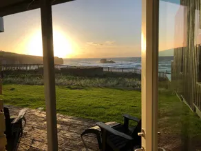 Fully equipped cottage with garden | Beach view | Beach nearby - Image 4