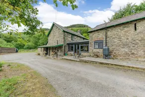 Family-friendly cottage with garden | Dogs allowed - Image 2