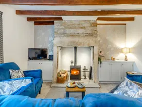 Family-friendly cottage with garden - Image 5
