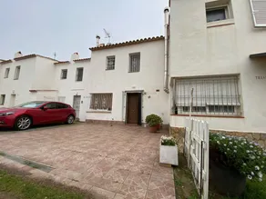 House with garden & barbeque - Image 4