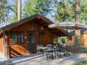 Familienorientiertes gemütliches Chalet mit beheiztem Pool und Terrasse | Strand in der Nähe - Image 4