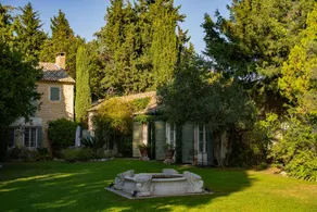 Fully equipped villa with jacuzzi, garden & BBQ | Garden view | Perfect for remote work - Image 3